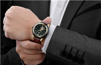 Is the watch worn on the left hand or the right hand?